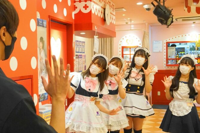 Anime shopping tour in Osaka: figures, Manga, Maid Cafe, Knife - What I think is the best value here