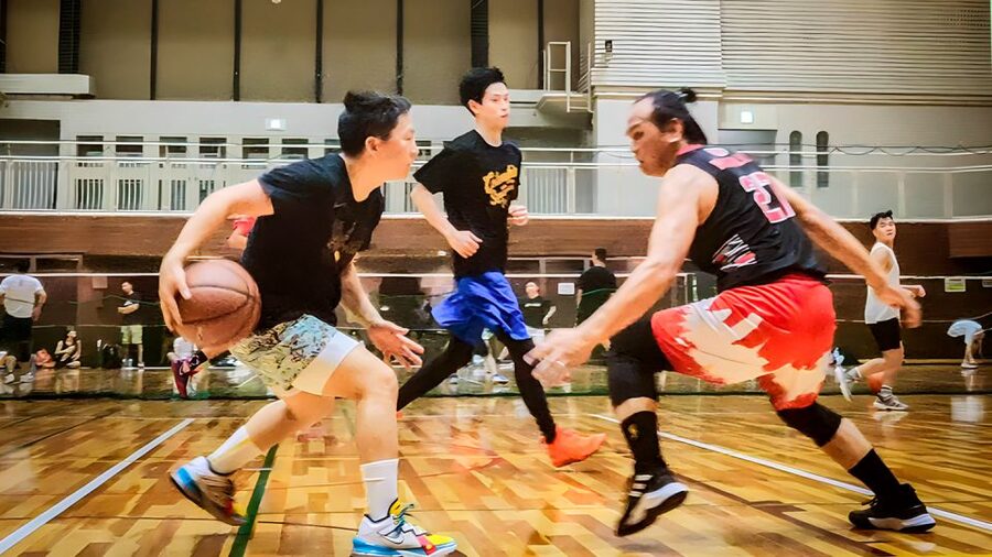 Basketball in Osaka with local players! - Bring Indoor Sports Shoes and Use the Gym Facilities Like a Pro