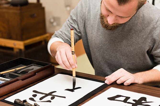 Calligraphy Workshop in Namba, Dotonbori - Key things that make this Namba calligraphy workshop worth your time