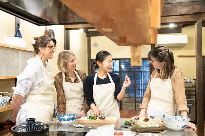 Cooking Class for Ramen and Gyoza in a Quiet Old Osaka House - Ayumi Leads In English, With Home-Cooking Credibility