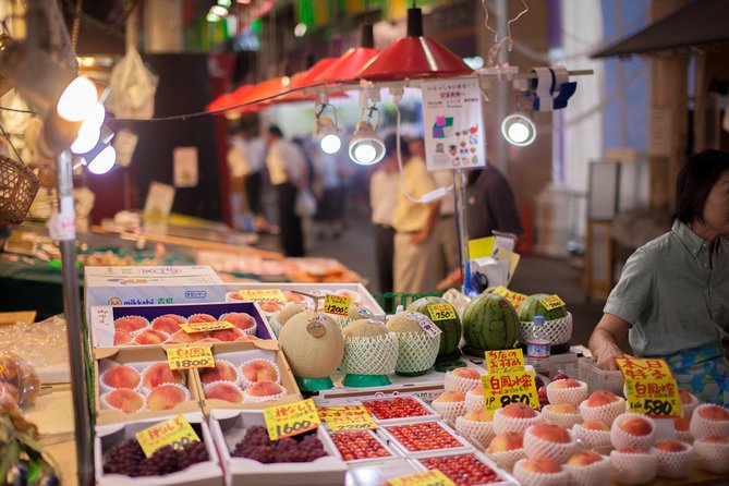 Deep Dive: Osaka Food Markets from Local to Luxurious! - Osaka market time, without getting lost or overwhelmed