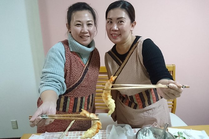 Enjoy artistic TEMPURA Cooking Class - Osaka Tempura Class in a Small Kitchen, With Real Results