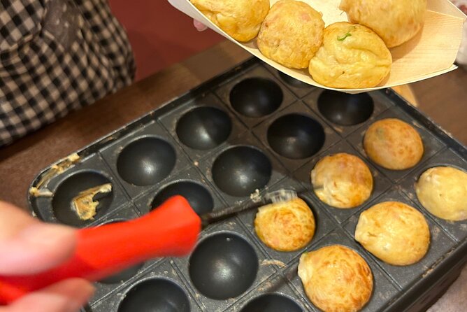 Experience Cooking Takoyaki in its Birthplace, Osaka - Getting Oriented at the Sonezakishinchi Meeting Point
