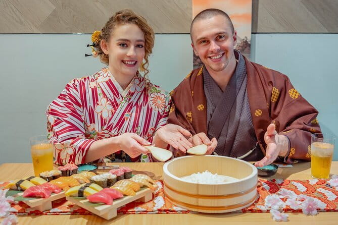 【For adult】Traditional Mochi Pounding Experience with Tasting - Shaping your mochi, then tasting it with tea and sweet seasonings
