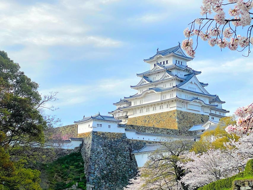 From Osaka: Himeji Castle, Arima Onsen & Mt. Rokko Day Tour - Getting started in Osaka and staying oriented all day