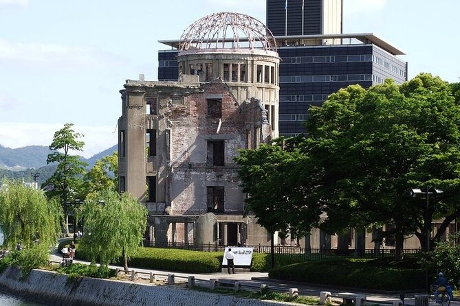 Hiroshima and Miyajima 1 Day Private Tour from Kyoto or Osaka - Hiroshima Peace Memorial Park: where to look and what to notice