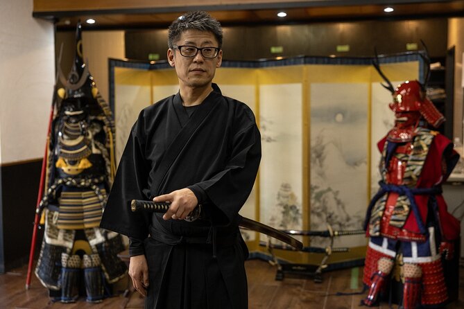 Honor - Experience Samurai & traditional Culture to the fullest - Iaido sword lesson and the sword trial cutting