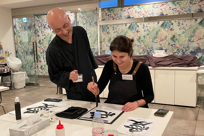 Japanese Calligraphy Experience in Osaka - The Take-Home Hanging Scroll: A Souvenir You’ll Actually Put on a Wall