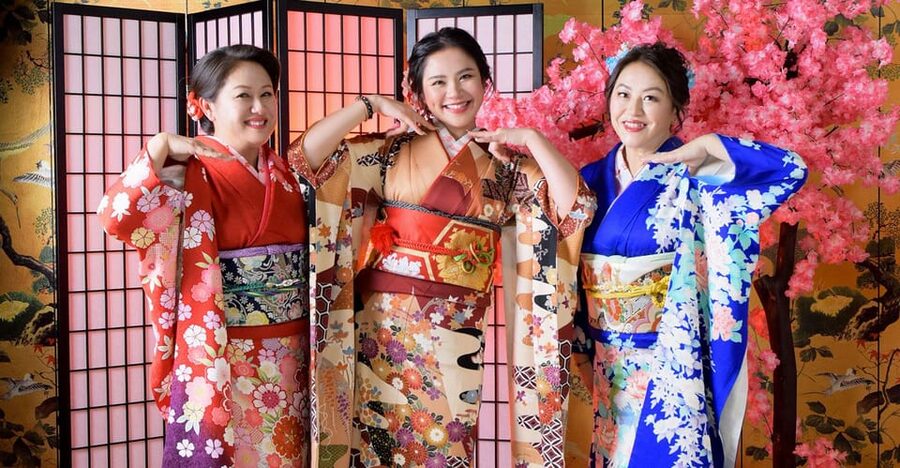Kimono photoshoot-Includes 100 photo data - Languages, Group Style, and Comfort in Planning