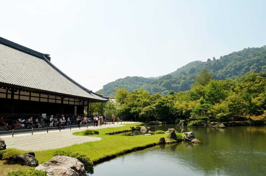 Kyoto: Immersive Arashiyama & Fushimi Inari by Private Car - Why a Private Car Makes Arashiyama and Fushimi Inari Make Sense