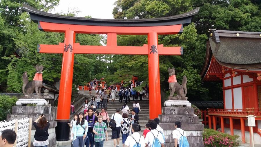 Kyoto: Immersive Arashiyama & Fushimi Inari by Private Car - Arashiyama Stroll and the River Walk: Where the Day Feels Like Kyoto