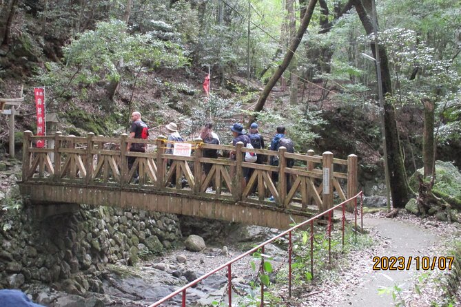 Mt. Inunaki Trekking and Hot Springs in Izumisano, Osaka - Shipporyuji Temple stop: the short pause that actually means something