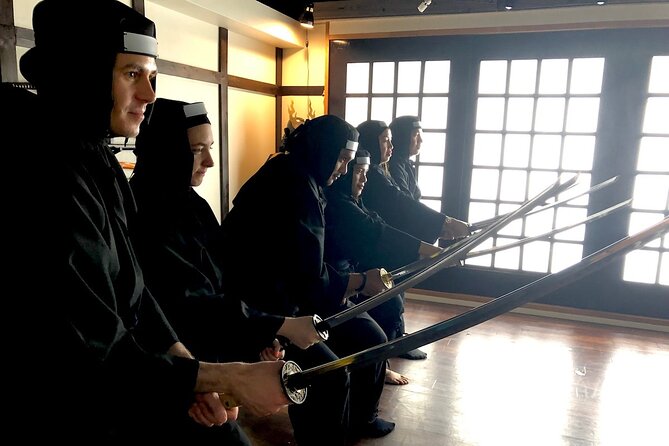 Ninja Experience in Osaka - The training mix: ninja walking, sword lesson, shuriken-star