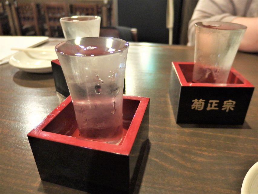 Osaka: Bar-Hopping Night Tour in Namba - Drinks, cash, smoking, and what to plan for before you go