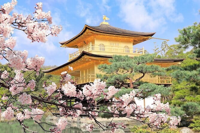 Osaka Castle & Samurai History Walking Tour - Stop 4, Miraiza Osaka-jo and military heritage across eras