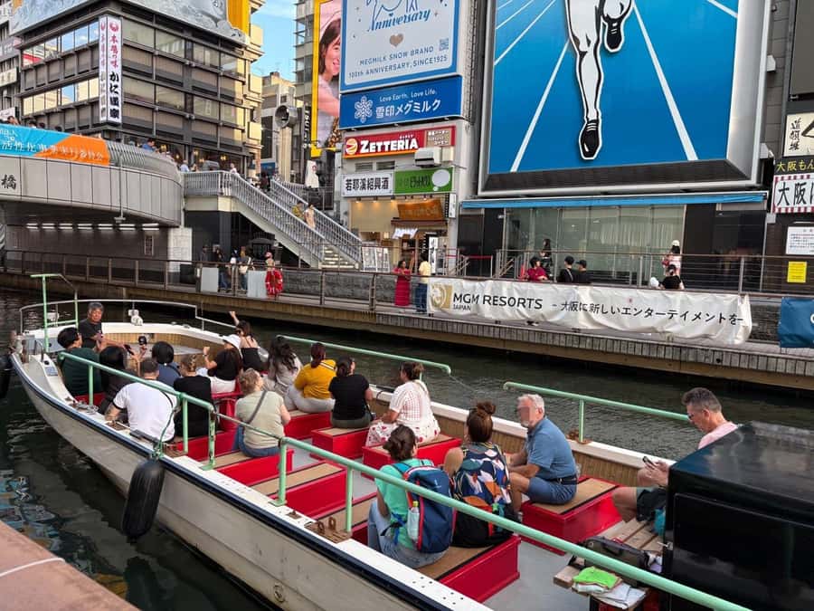 Osaka: Dotonbori's Bridges 20-Minute Cruise - What you’ll actually see: bridges, Glico signs, and Dotonbori-bashi views