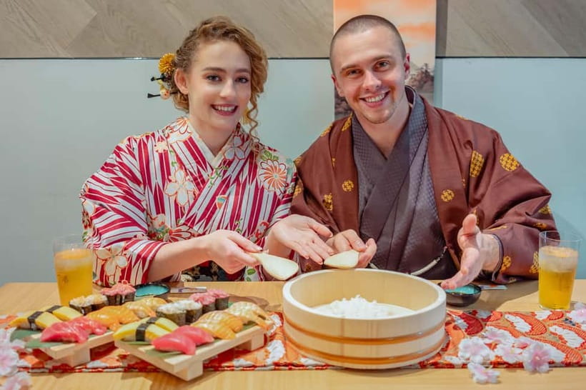 Osaka Dotonbori: Sushi Making Experience - What you eat: the built-in tasting moment