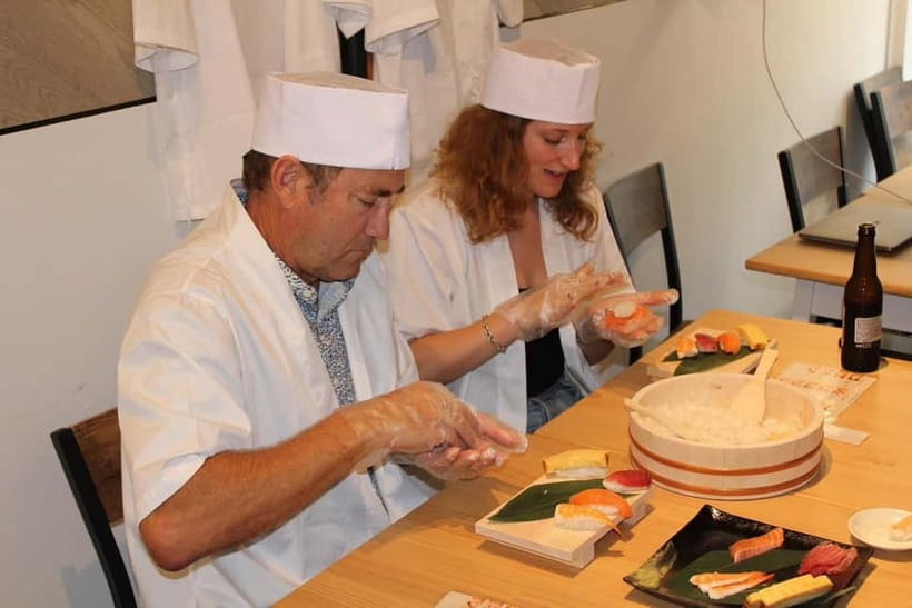 Osaka Dotonbori: Sushi Making Experience - Dietary needs: vegan and halal sushi are available