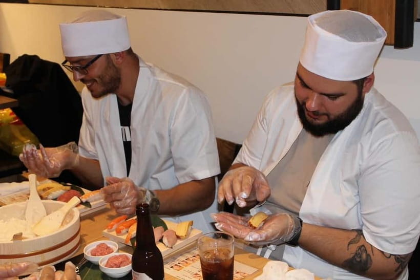 Osaka Dotonbori: Vegan/Vegetarian Sushi Making Experience - The Cosplay, Photos, and Gifts Part You Do Not Want to Skip