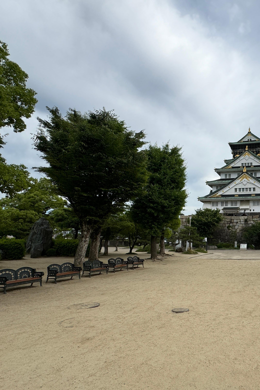 Osaka: Early Morning Osaka Castle Guided Tour, Avoid Crowds - Key things you will notice on this Osaka Castle early tour