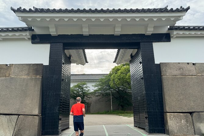Osaka Early Morning Osaka Castle Tour Avoid Crowds - Meeting at Lawson S: get oriented fast