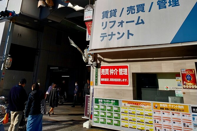 Osaka Food Tour with 10 Classic Japanese Tastings & Drinks - Small-group format and why it improves the food part