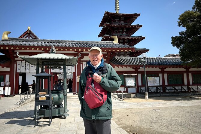 Osaka Highlights Walking Tour: Castle, Dotonbori & Hidden Gems - Osaka Castle Area: The Start That Sets the Tone