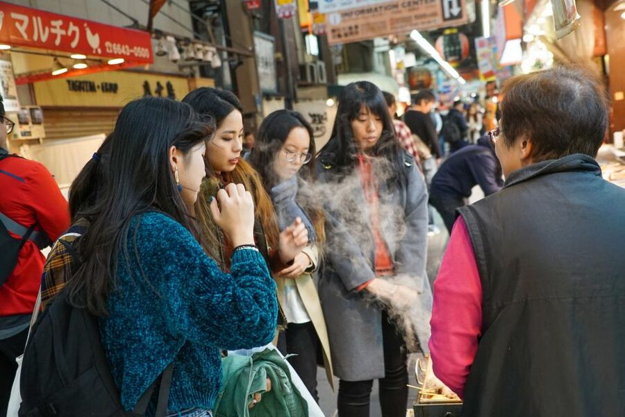 Osaka: Kuromon Market Food Walking Tour (6 stops, 6 tastes) - Key things I think you’ll notice right away