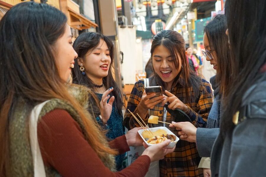 Osaka: Kuromon Market Food Walking Tour (6 stops, 6 tastes) - Why Kuromon Market is the perfect place to start in Osaka