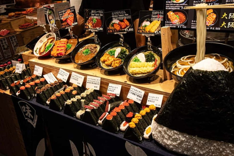 Osaka: Kuromon Market Street Food Tour with Pro Local Guide - Food Samples, Etiquette, and How to Actually Enjoy It
