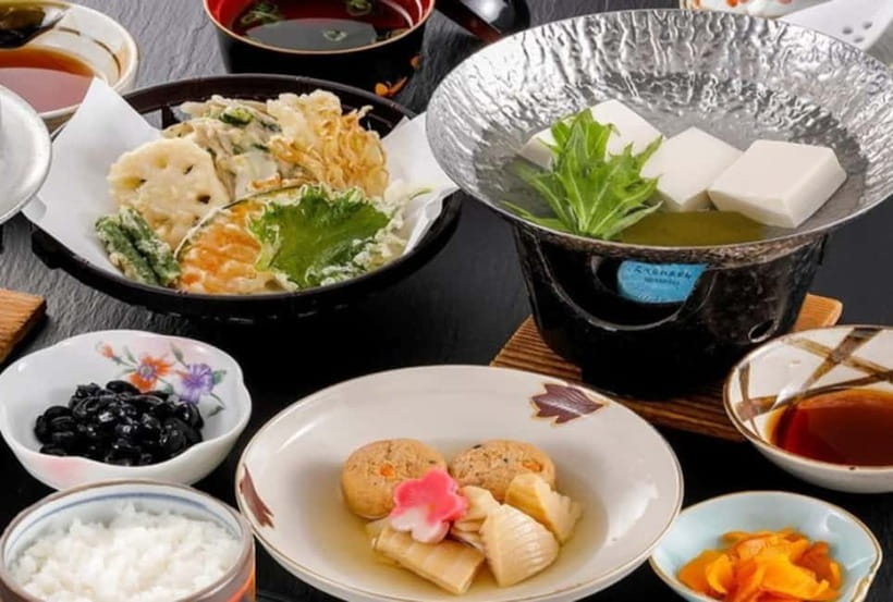 Osaka/Kyoto: Amanohashidate & Miyama Tour with Boat & Lunch - Amanohashidate by boat: seagulls, views, and that famous sandbar feeling