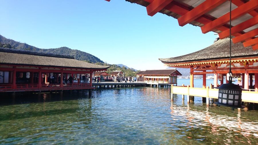 Osaka/Kyoto: Hiroshima Miyajima Bus Tour & Shinkansen Ticket - Atomic Bomb Dome and Peace Memorial Park: the emotional core