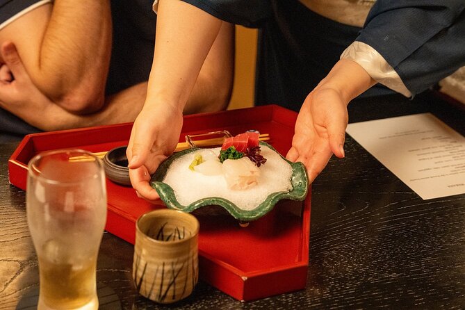 Osaka Michelin Food Tour Experience Kaiseki and Local dishes - The 11:30 Start, the Route Logic, and the “Small Group” Advantage