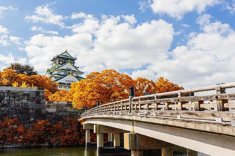 Osaka: Osaka Castle 3 hours Historical Walking Tour - Osaka Castle Museum: Where the Story Gets Specific