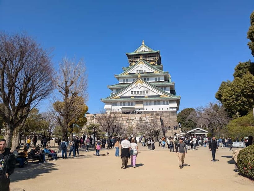 Osaka: Osaka Castle Guided Tour with Local Guide - Samurai Traditions and the Feudal Timeline, Explained Without the Headache