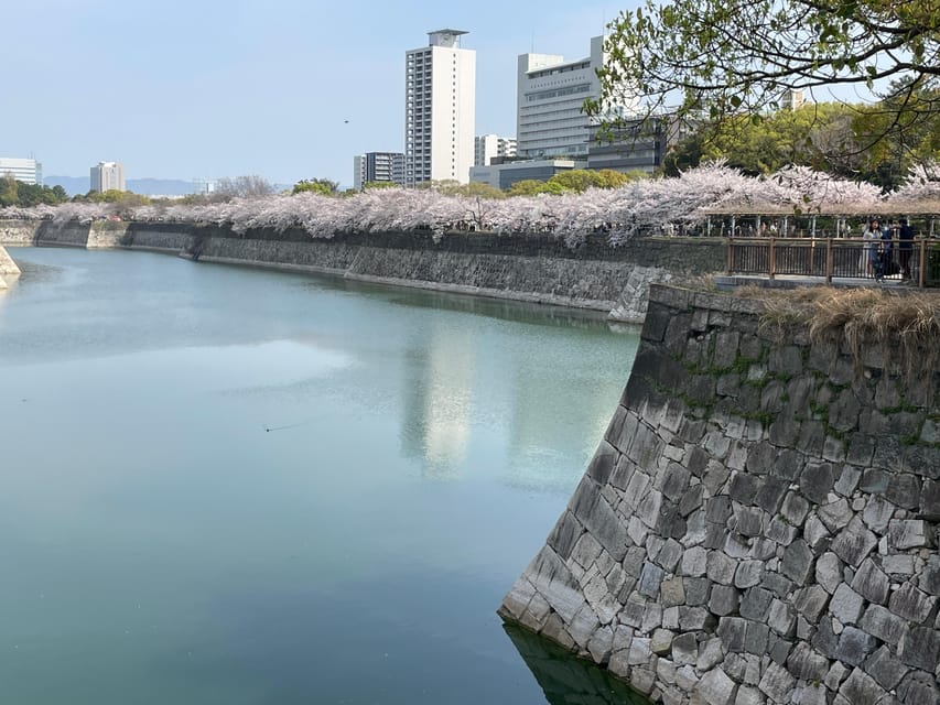 Osaka: Osaka Castle & Historical Museum Guided Tour - Guided Walk to the Castle Grounds and Scenic Breaks