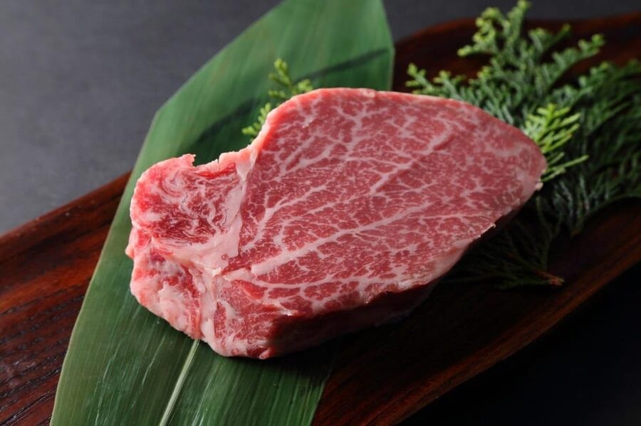 Osaka: Premium Wagyu Yakiniku at Nikuoroshi Mannoya Bettei - Narrow Alley Arrival: Higashi-Umeda’s Meat-Wholesaler Origins