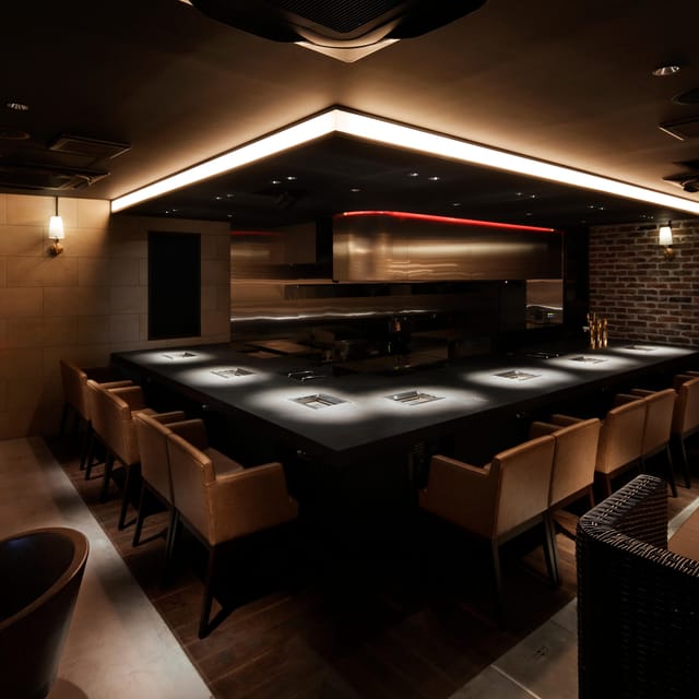 Osaka: Premium Wagyu Yakiniku at Nikuoroshi Mannoya Bettei - Who Should Book, and Who Might Skip This Night