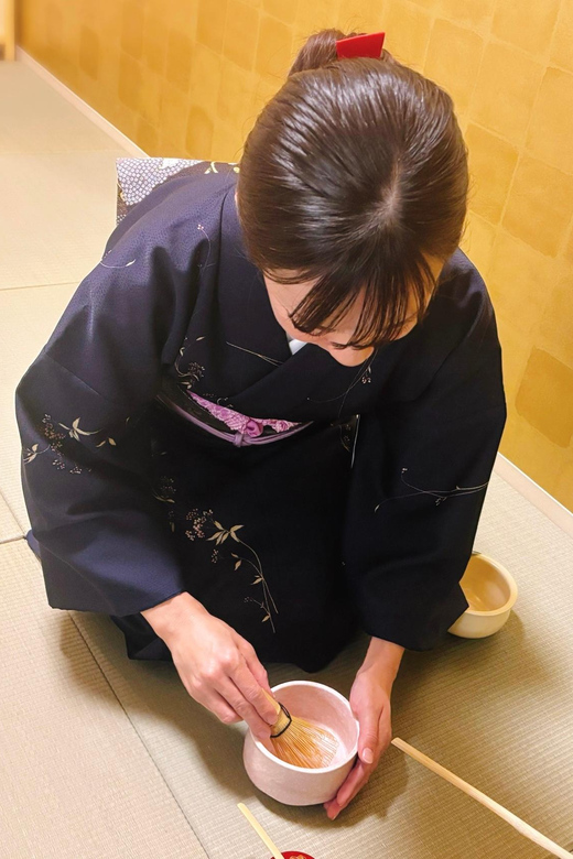 Osaka: Private Tea Ceremony and Calligraphy Experience - The 135-minute flow, with calligraphy and tea in balance