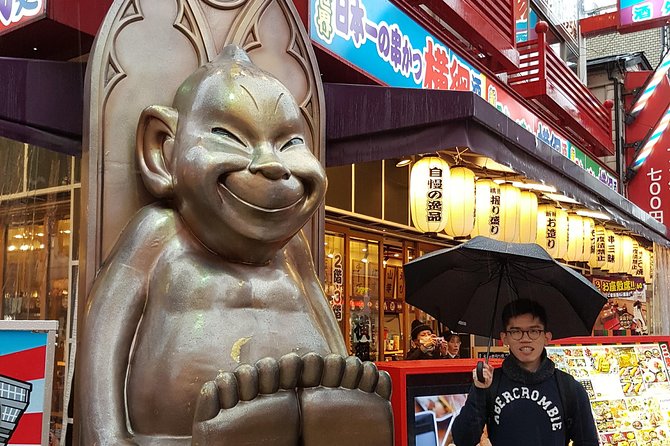 Osaka’s Best and Brightest: Private Full-Day Tour by Vehicle - Shitennoji: old temple atmosphere without the “just drop us here” feeling