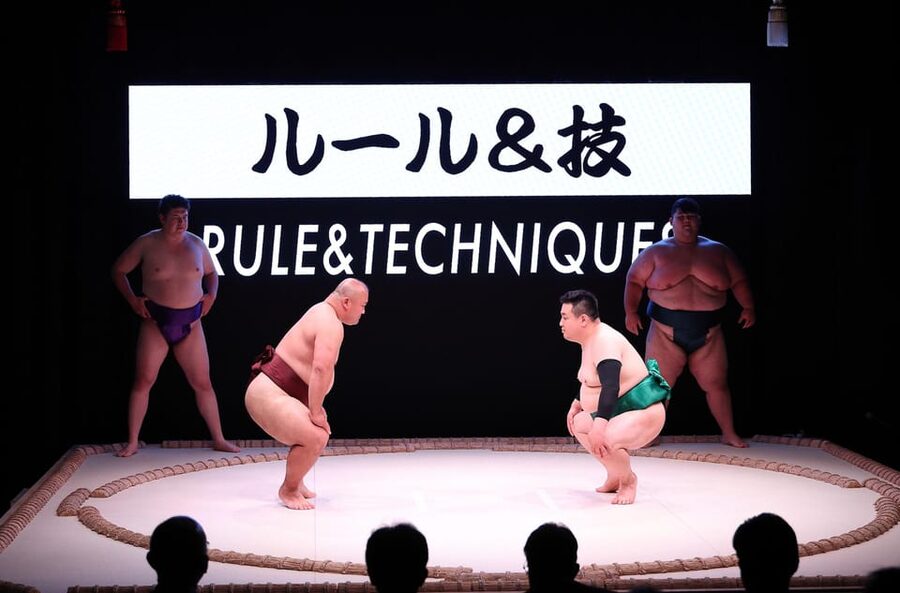Osaka: Sumo Stage Show with Bento or Snack + Fight & Photo - Timing that matters: arrive early for the rakugo MC and show start