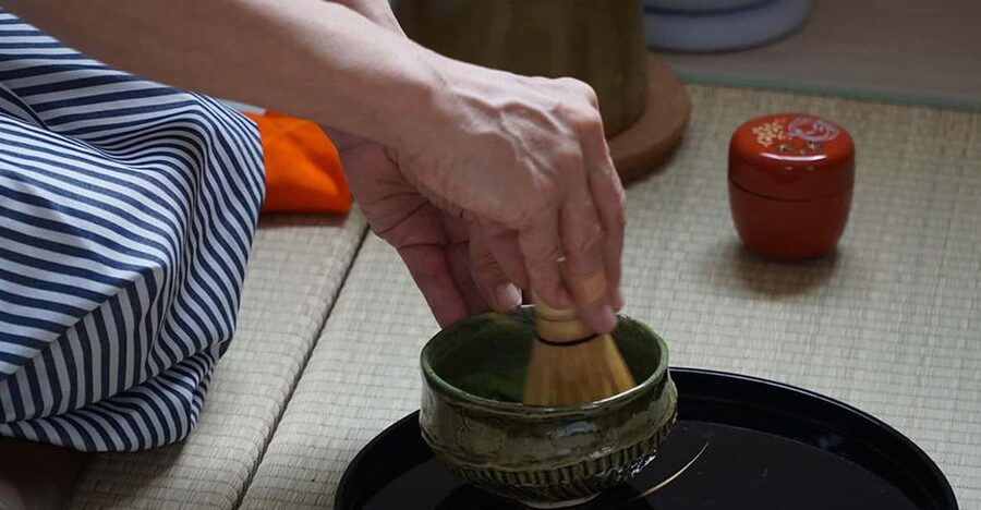 Osaka: Tea Ceremony and Matcha Tea Bowl Making Workshop - From JR Teradacho to Ceramics Tocoton: Starting on the right foot
