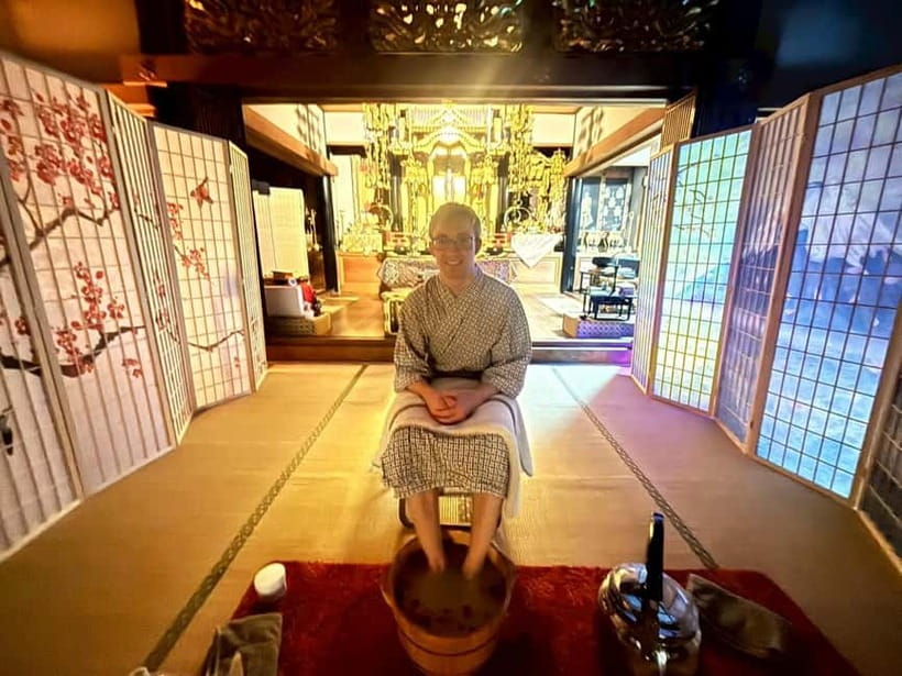 Osaka Temple Head Spa &Matcha Facial – Refresh & Glow〈90min〉 - Where the Osaka calm starts, in front of the Buddha