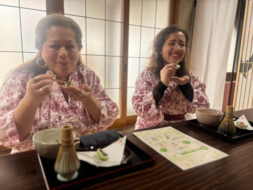 Osaka Temple Head Spa &Matcha Facial – Refresh & Glow〈90min〉 - Tea ceremony experience with cultural and historical explanation