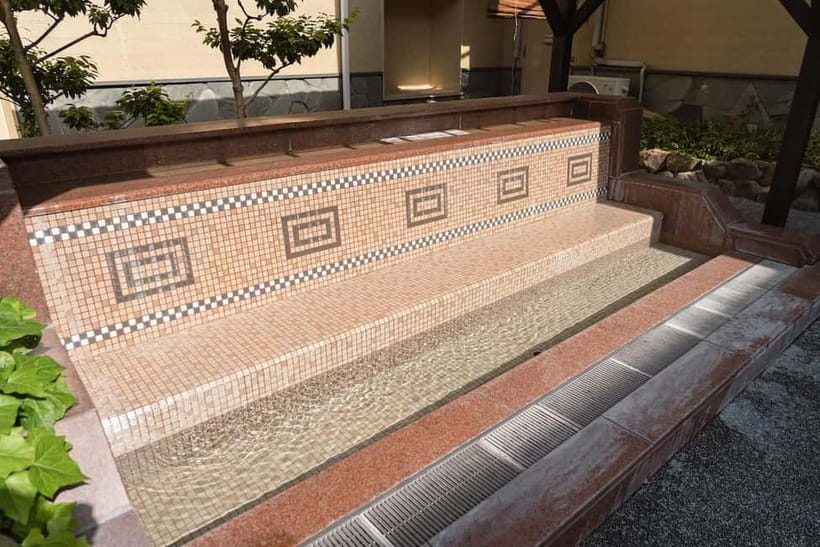 Osaka: Tennen Onsen Naniwa-no-Yu, the famous hot spring spa - What you do when you arrive: the onsen flow in plain language