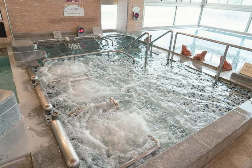 Osaka: Tennen Onsen Naniwa-no-Yu, the famous hot spring spa - Your main experience: soaking in natural mineral water with city views