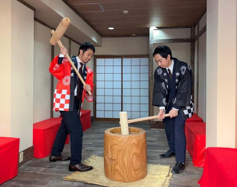 Osaka: Traditional Mochi Pounding Experience with Tasting - Mochi Pounding in Osaka: What a 1-Hour Class Really Delivers