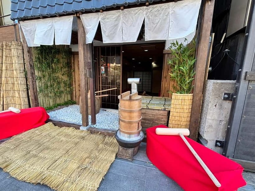 Osaka: Traditional Mochi Pounding Experience with Tasting - From Steamed Rice to Mochi: The Step-by-Step Flow