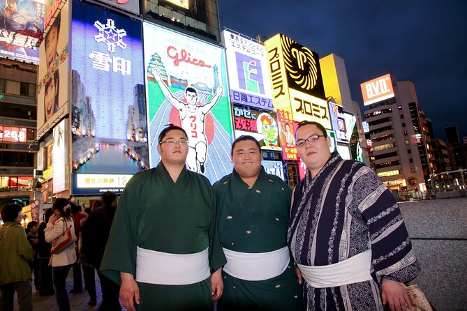 Osaka Unveiled Private Tour: Bustling Streets to Serene Shrines - Entering Shinsaibashi-suji’s shopping rhythm