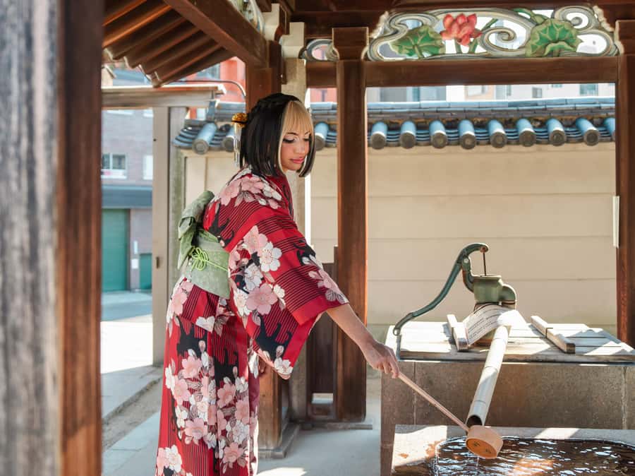 Osaka: Yukata Rental 90mins Plan for Adults - What You Actually Get: Included Essentials vs Add-Ons